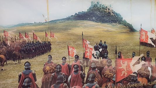 prizor iz Igra prestolov , v ozadju Castillo de Almodóvar del Río