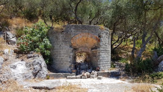 zadnja preostala peč za žganje apna,lime kiln, Gibraltar